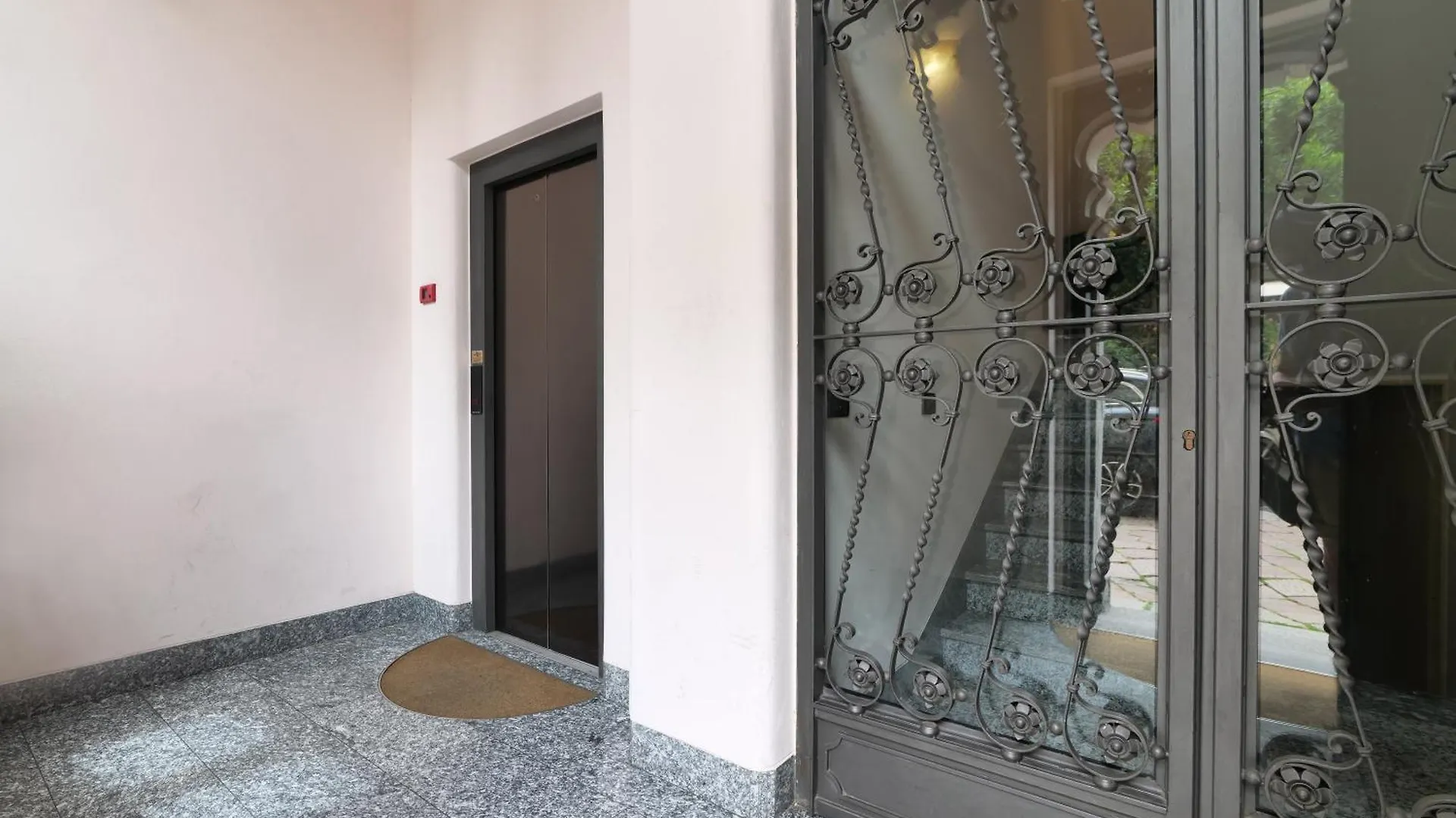 Sweett - Osti Apartment Milan 0*,  Italy